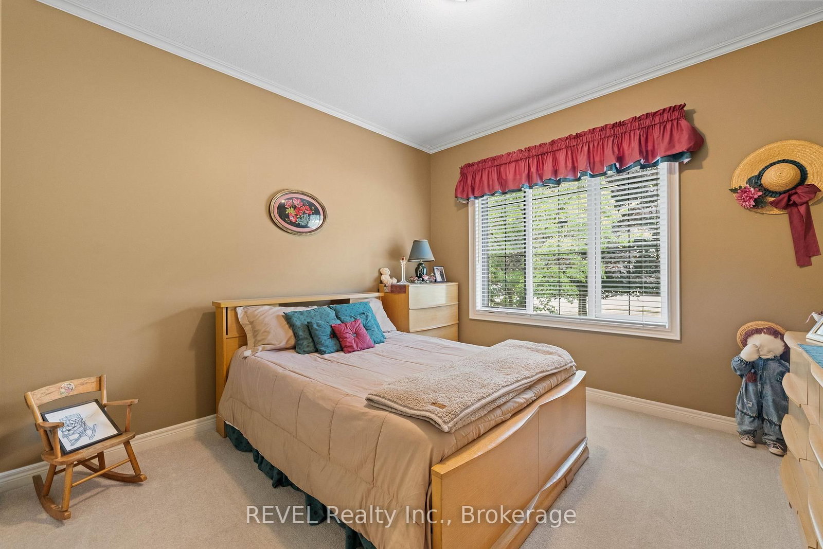 Detached House for sale at 5 Beechwood Crescent, Pelham, Ontario, L0S 1E7 - Fonthill - MLS: X12942616