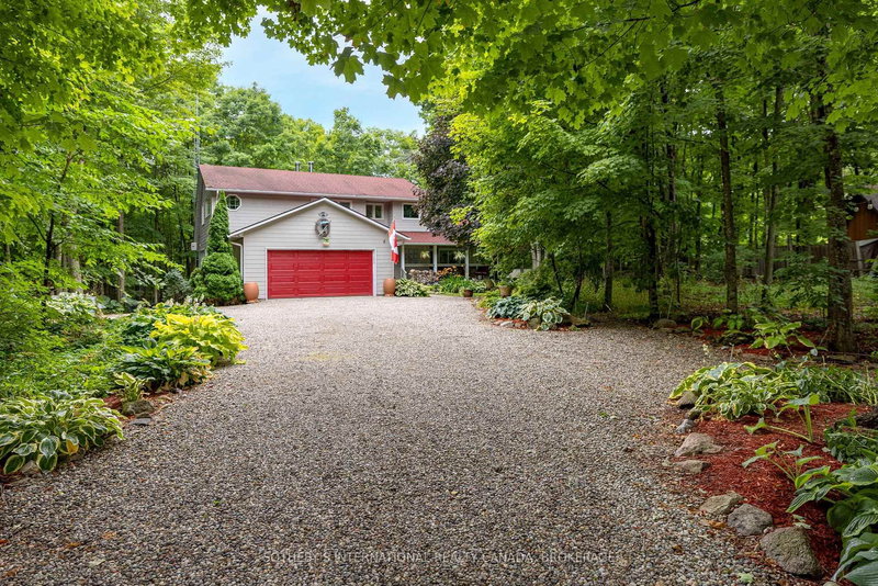 home for sale on 479 Cunningham Sideroad