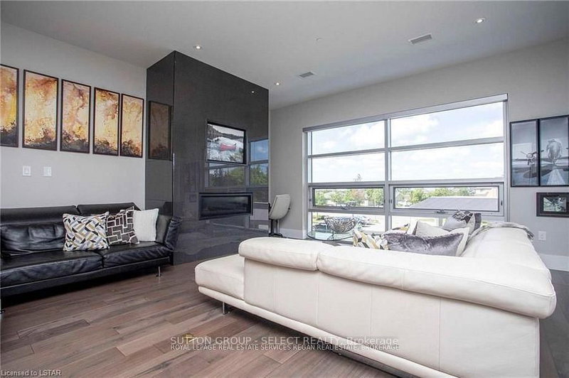 208 - 1705 Fiddlehead Pl, London North, N5G 5M6 | Image 3