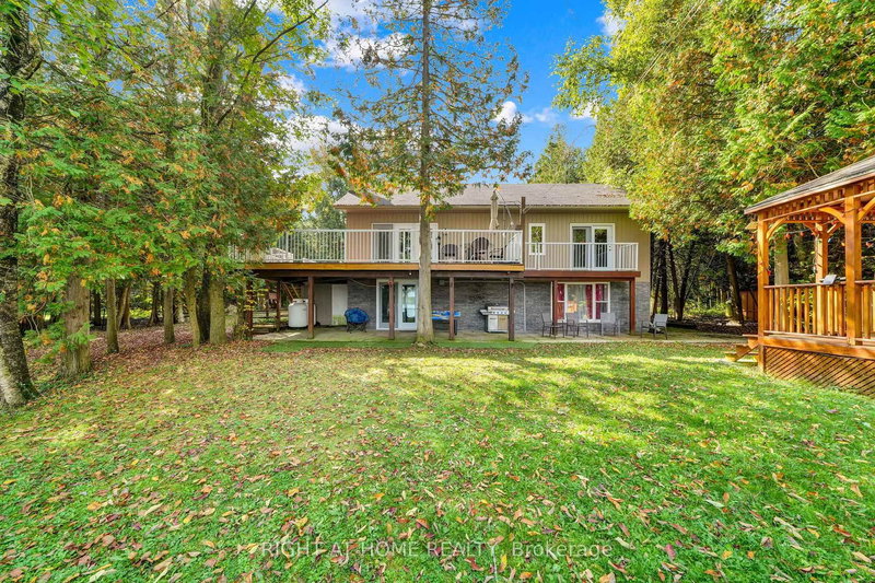 135 Browns Lane, Georgian Bluffs, Ontario