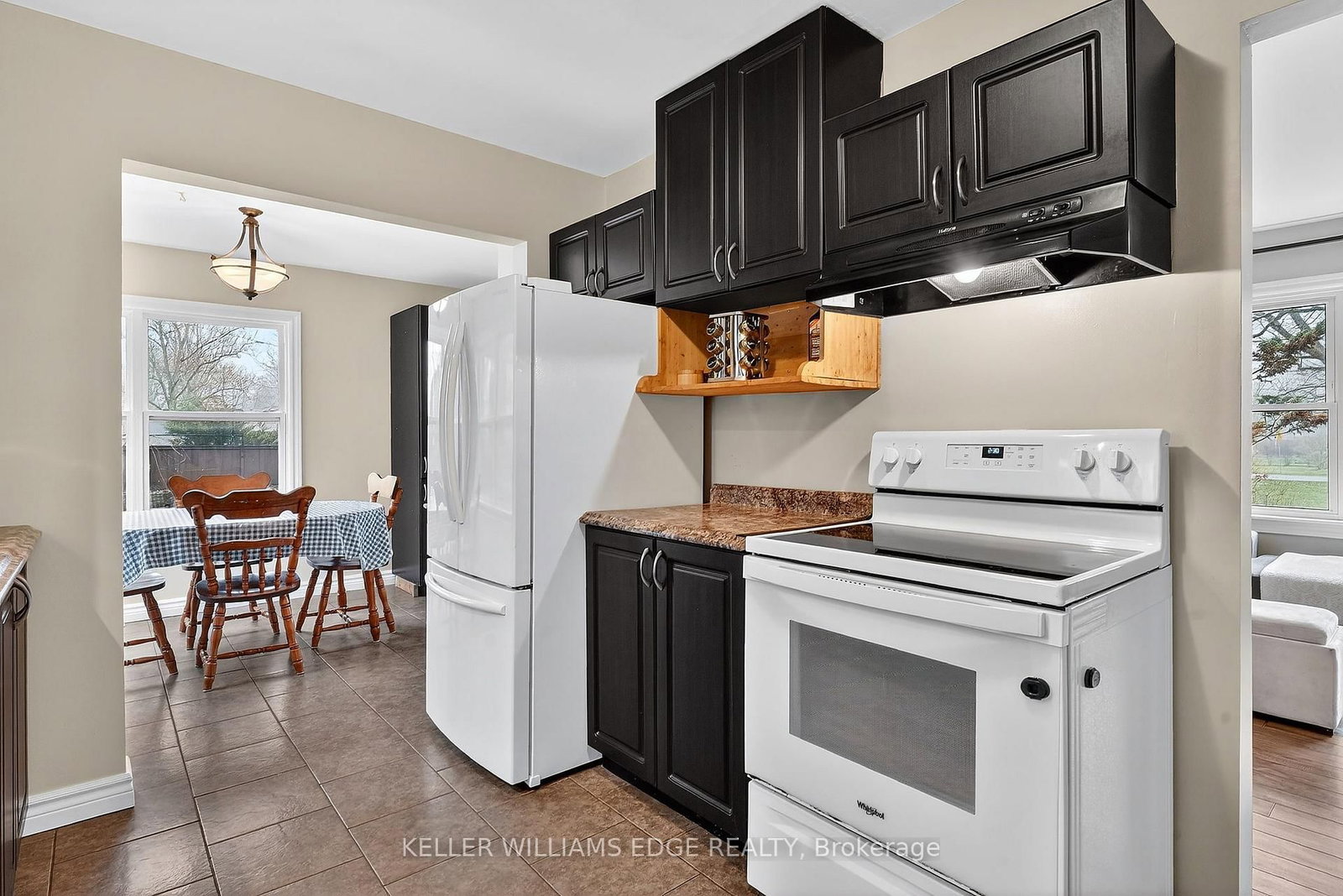 Detached House for sale at 508 Prospect Point Road, Fort Erie, Ontario, L0S 1N0 - Ridgeway - MLS: X12942940