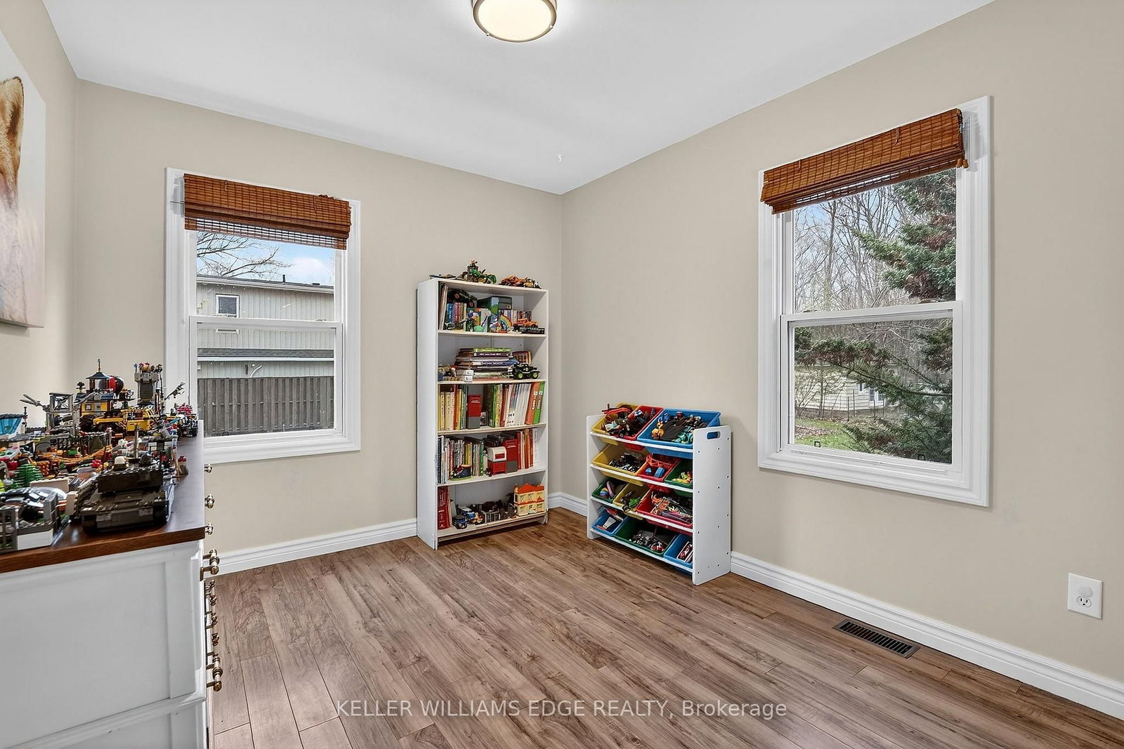 Detached House for sale at 508 Prospect Point Road, Fort Erie, Ontario, L0S 1N0 - Ridgeway - MLS: X12942940