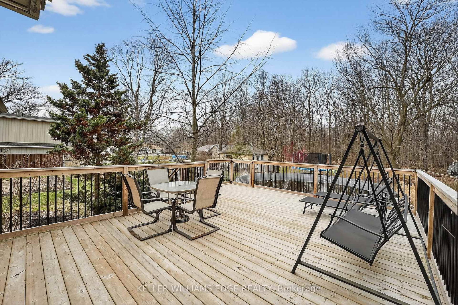 Detached House for sale at 508 Prospect Point Road, Fort Erie, Ontario, L0S 1N0 - Ridgeway - MLS: X12942940