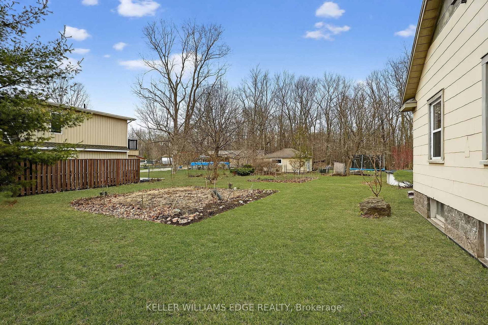 Detached House for sale at 508 Prospect Point Road, Fort Erie, Ontario, L0S 1N0 - Ridgeway - MLS: X12942940