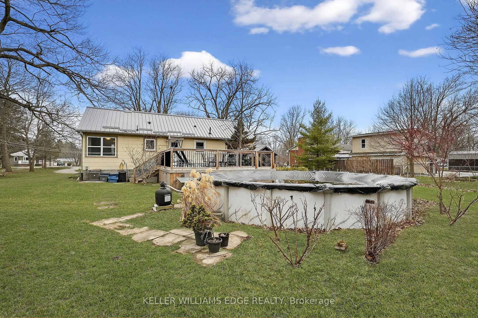 Detached House for sale at 508 Prospect Point Road, Fort Erie, Ontario, L0S 1N0 - Ridgeway - MLS: X12942940