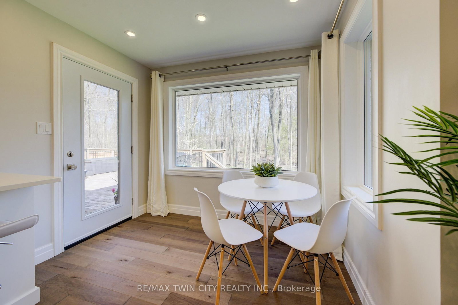 439 Northlake Drive - Photo 11