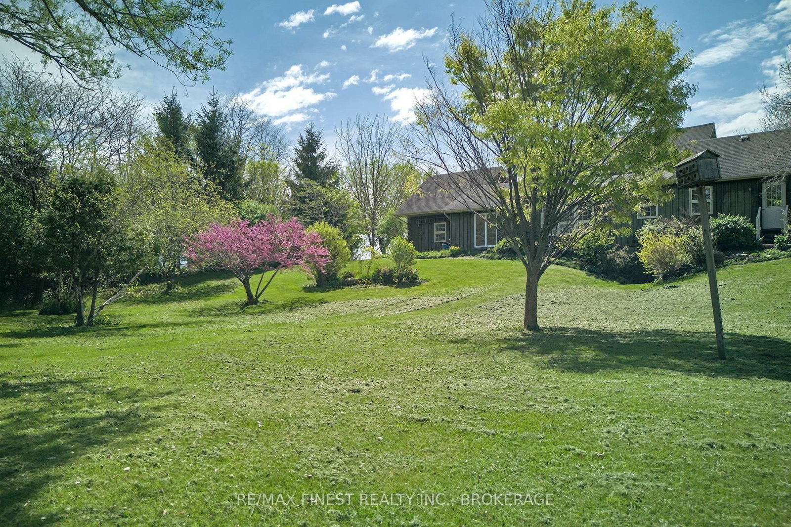 9910 Front Road • Stella, ON photo 35
