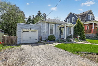 160 Riddell Street — photo 4