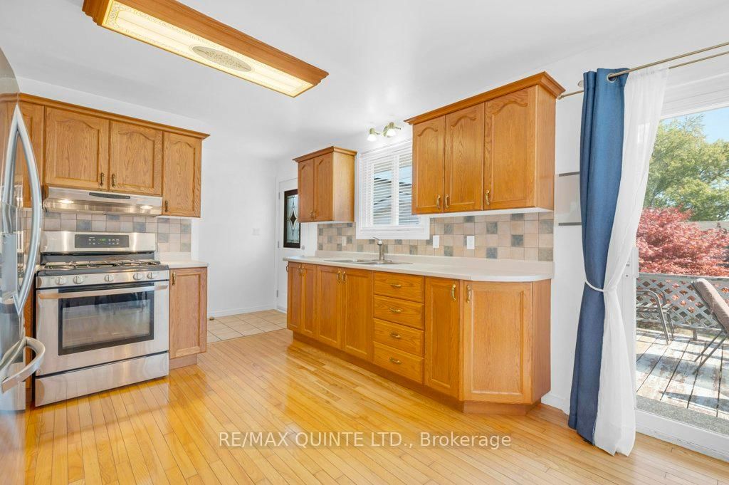 Detached House for sale at 53 Water Street, Quinte West, Ontario, K8V 4M1 - Trenton Ward - MLS: X12943184