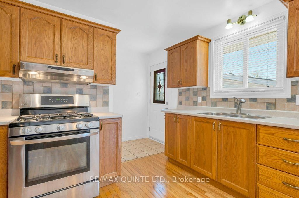 Detached House for sale at 53 Water Street, Quinte West, Ontario, K8V 4M1 - Trenton Ward - MLS: X12943184