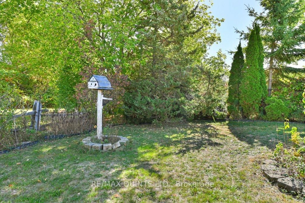 Detached House for sale at 53 Water Street, Quinte West, Ontario, K8V 4M1 - Trenton Ward - MLS: X12943184