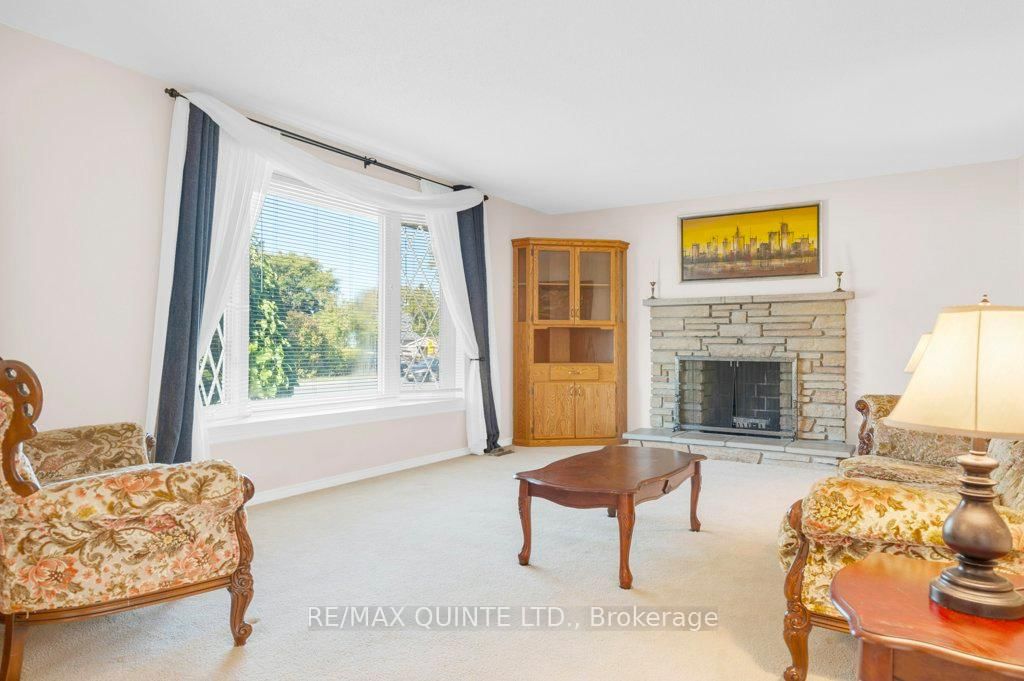 Detached House for sale at 53 Water Street, Quinte West, Ontario, K8V 4M1 - Trenton Ward - MLS: X12943184