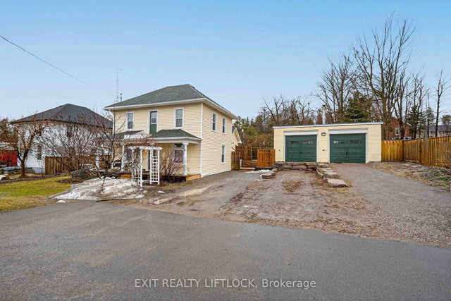 2464 Queen Mary Street