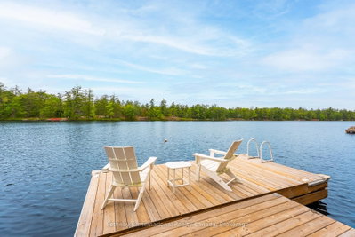 5760 Kahshe Lake • Gravenhurst, ON photo 2