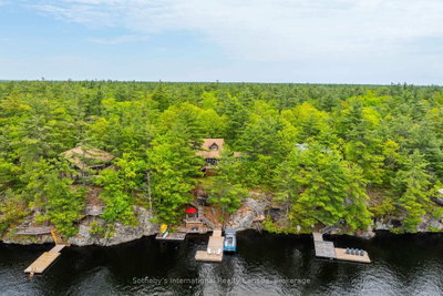 5760 Kahshe Lake • Gravenhurst, ON photo 4