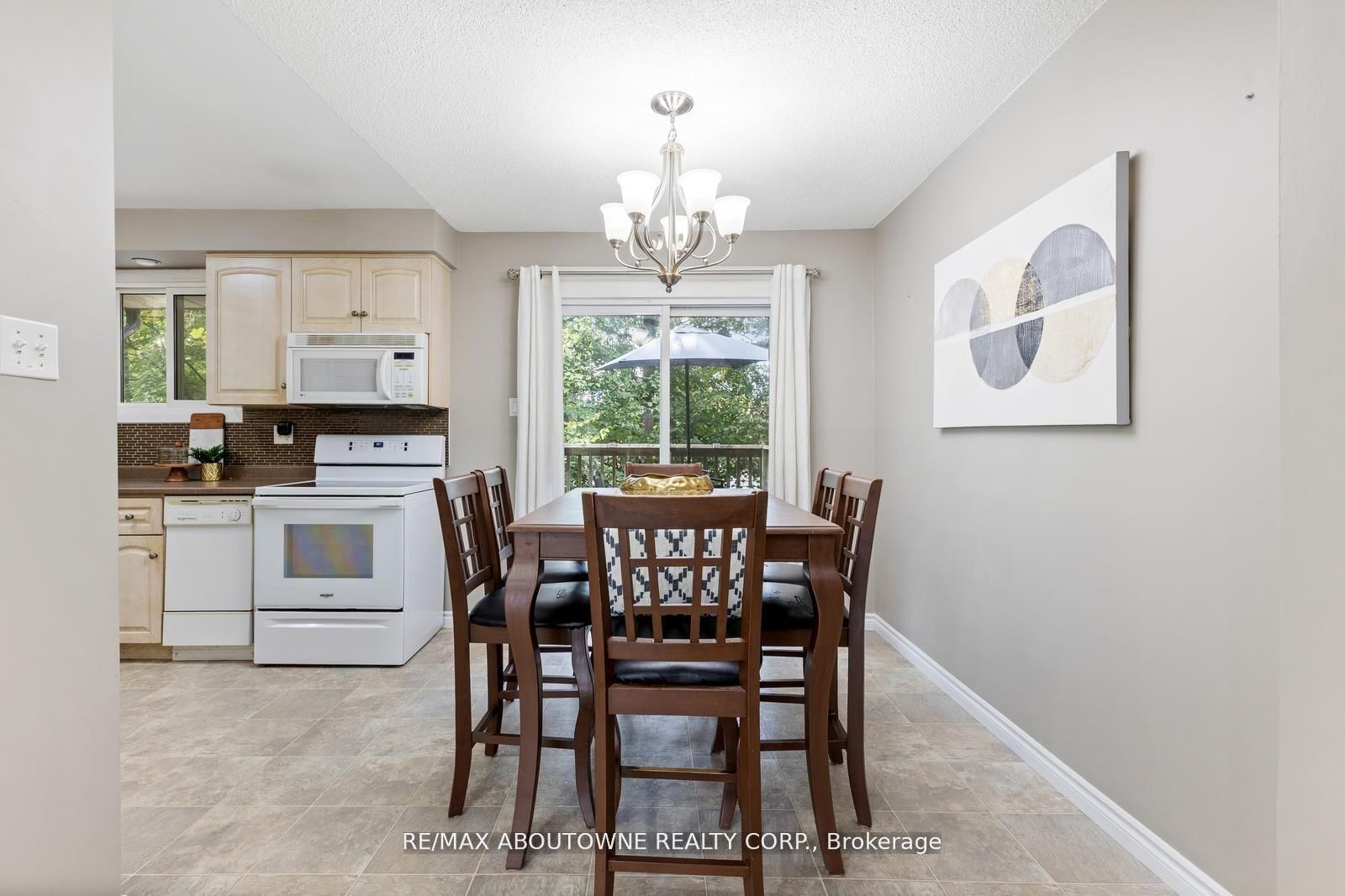 49 Cedarwoods Crescent, Unit 48 - Photo 11