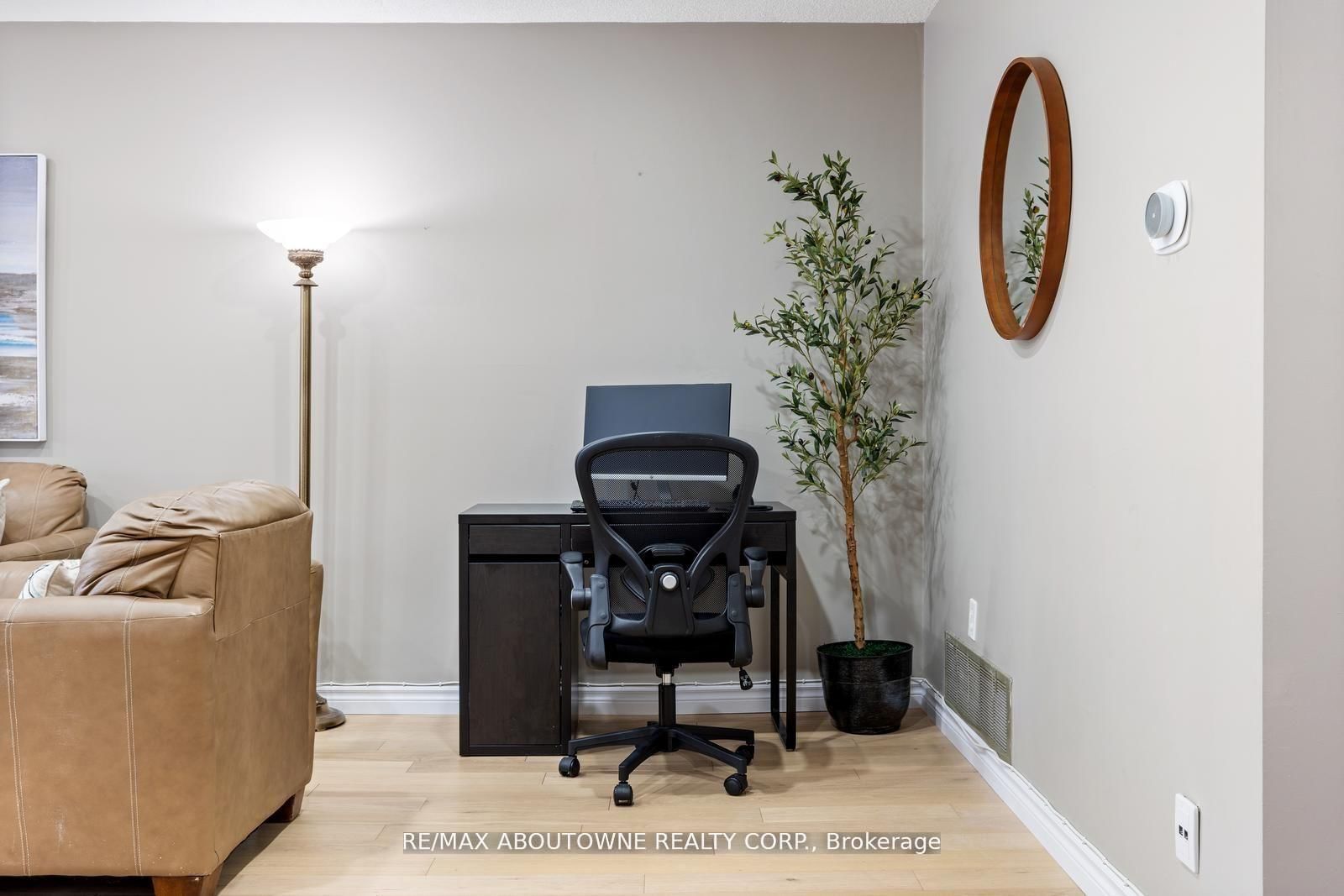 49 Cedarwoods Crescent, Unit 48 - Photo 8