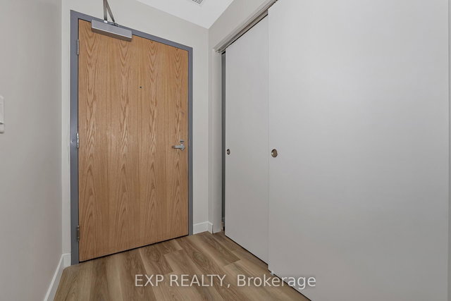 102 - 211 Armstrong Street