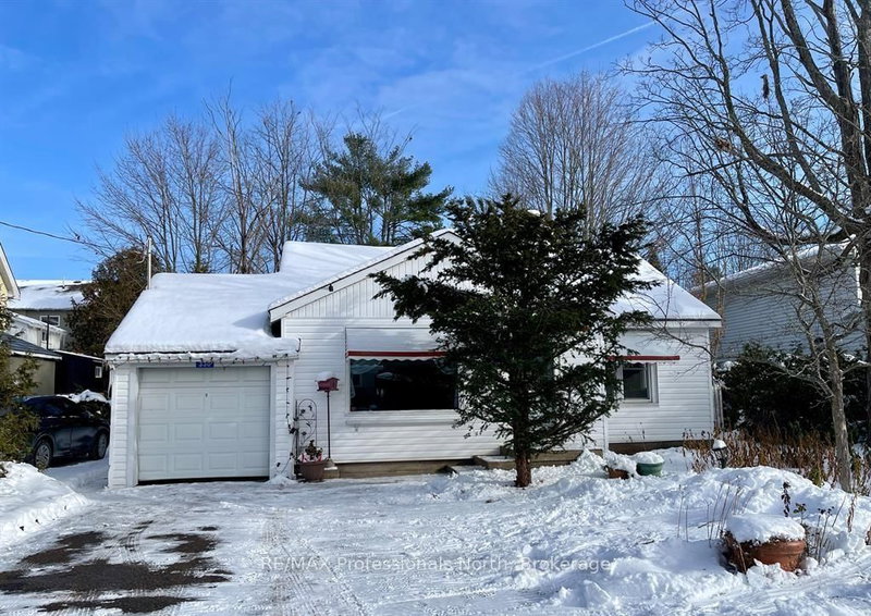 home for sale on 330 John Street S