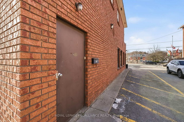 A - 23 Mill Street S