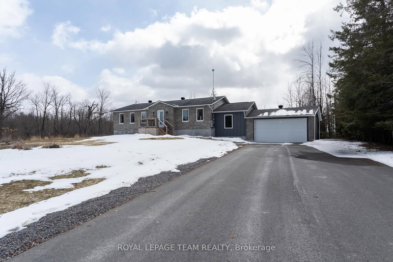 home for sale on 2071 8th Line