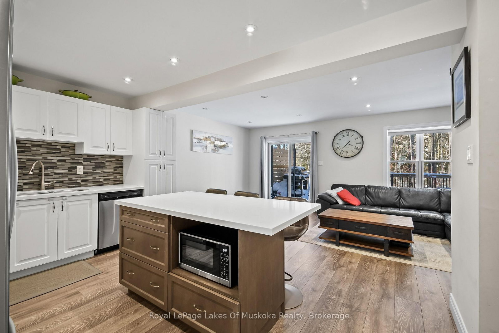 Townhouse for sale at 31 Nicole Park Place, Bracebridge, Ontario, P1L 0C8 - Macaulay - MLS: X12943708