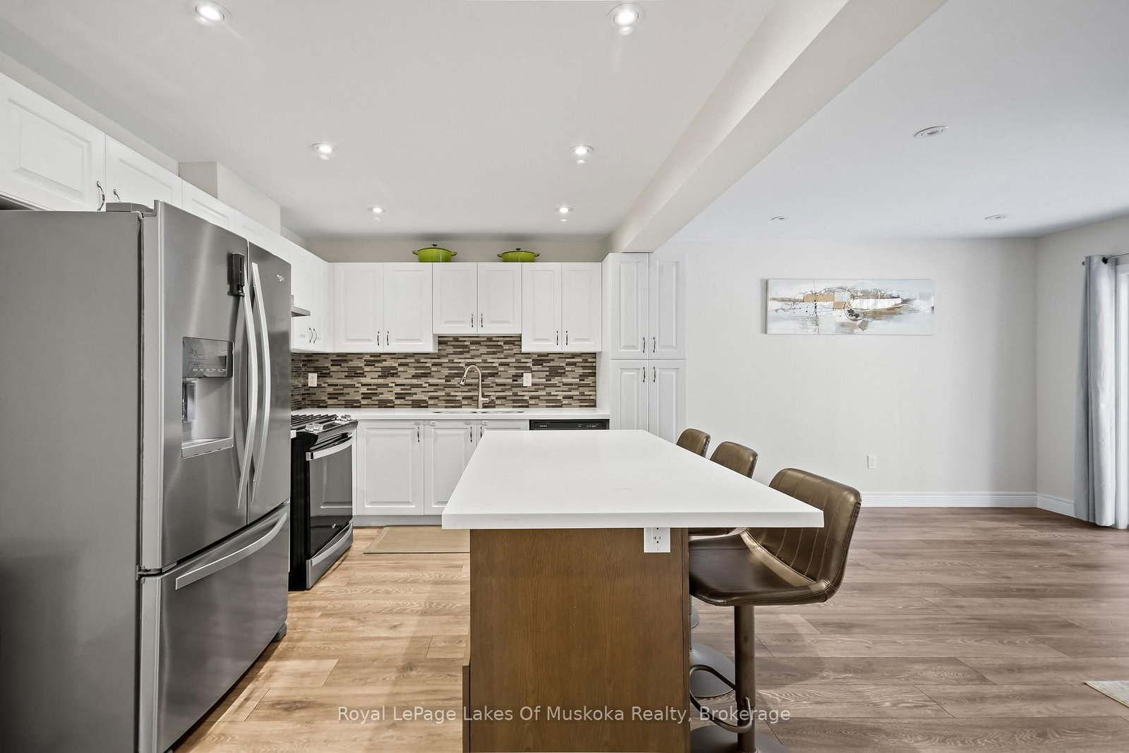 Townhouse for sale at 31 Nicole Park Place, Bracebridge, Ontario, P1L 0C8 - Macaulay - MLS: X12943708