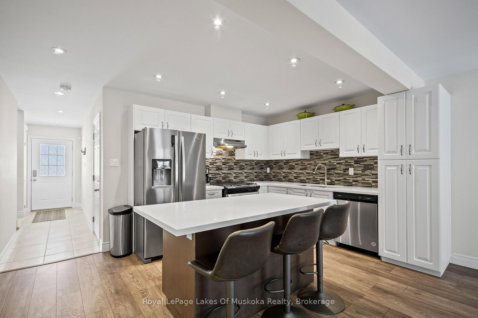 Townhouse for sale at 31 Nicole Park Place, Bracebridge, Ontario, P1L 0C8 - Macaulay - MLS: X12943708