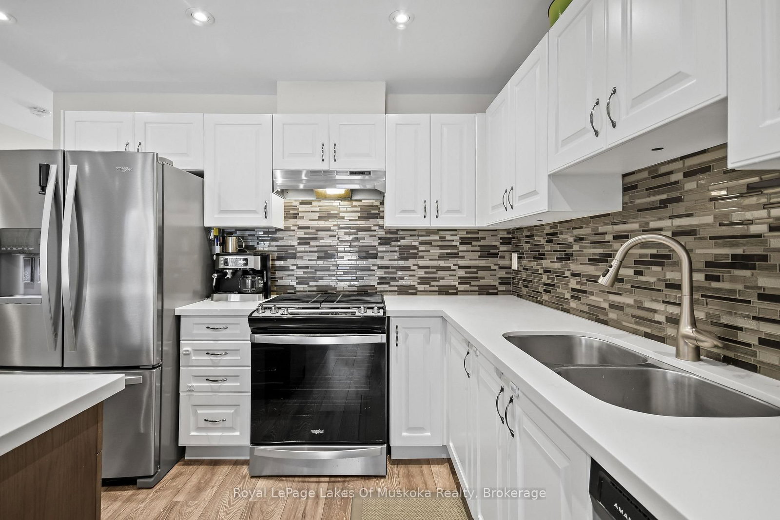 Townhouse for sale at 31 Nicole Park Place, Bracebridge, Ontario, P1L 0C8 - Macaulay - MLS: X12943708