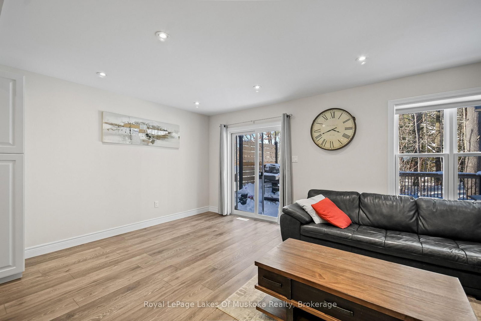 Townhouse for sale at 31 Nicole Park Place, Bracebridge, Ontario, P1L 0C8 - Macaulay - MLS: X12943708