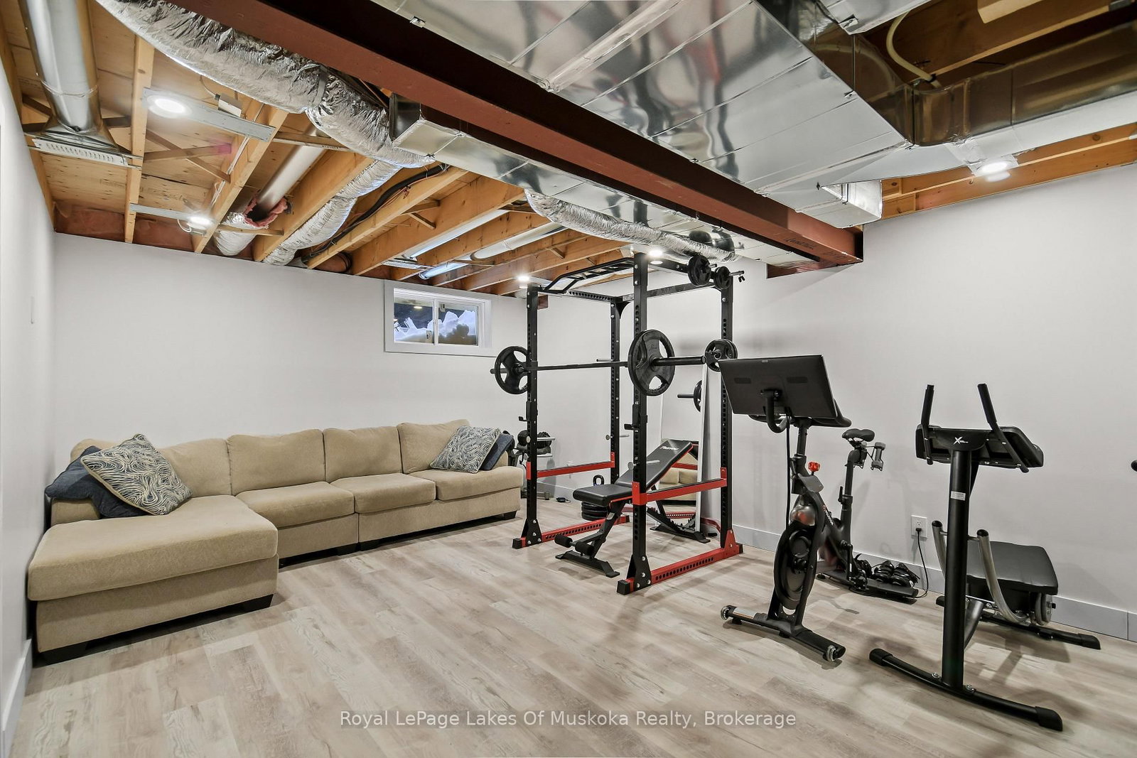 Townhouse for sale at 31 Nicole Park Place, Bracebridge, Ontario, P1L 0C8 - Macaulay - MLS: X12943708