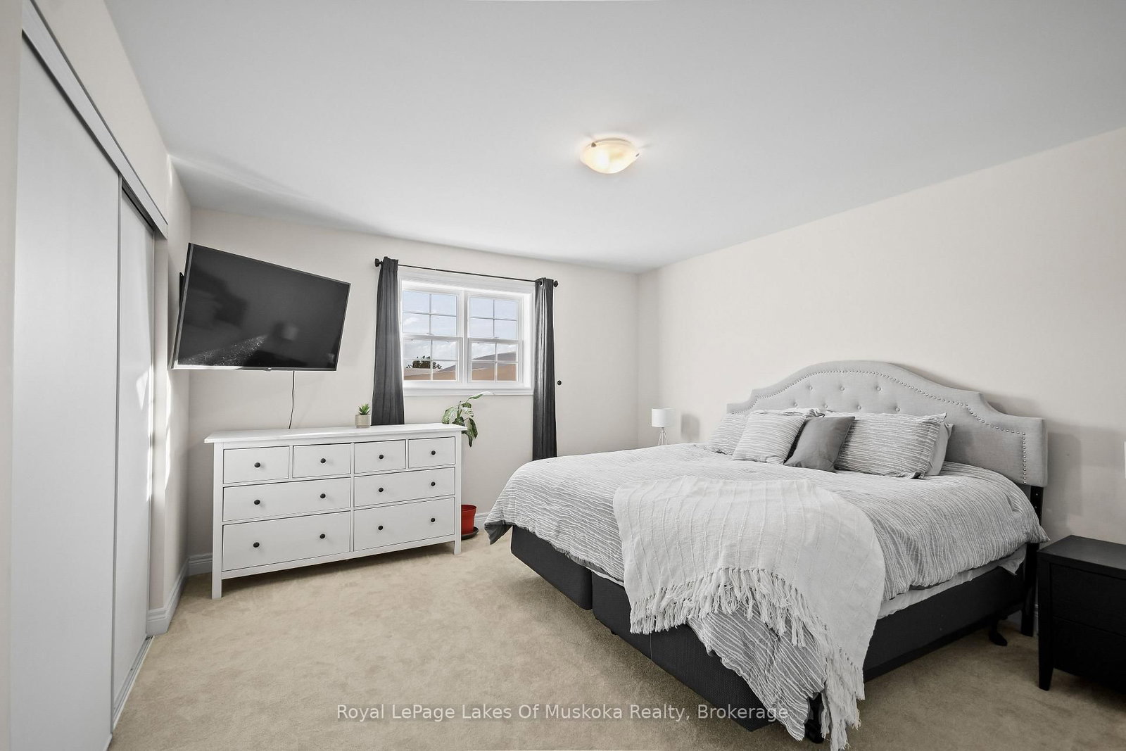 Townhouse for sale at 31 Nicole Park Place, Bracebridge, Ontario, P1L 0C8 - Macaulay - MLS: X12943708