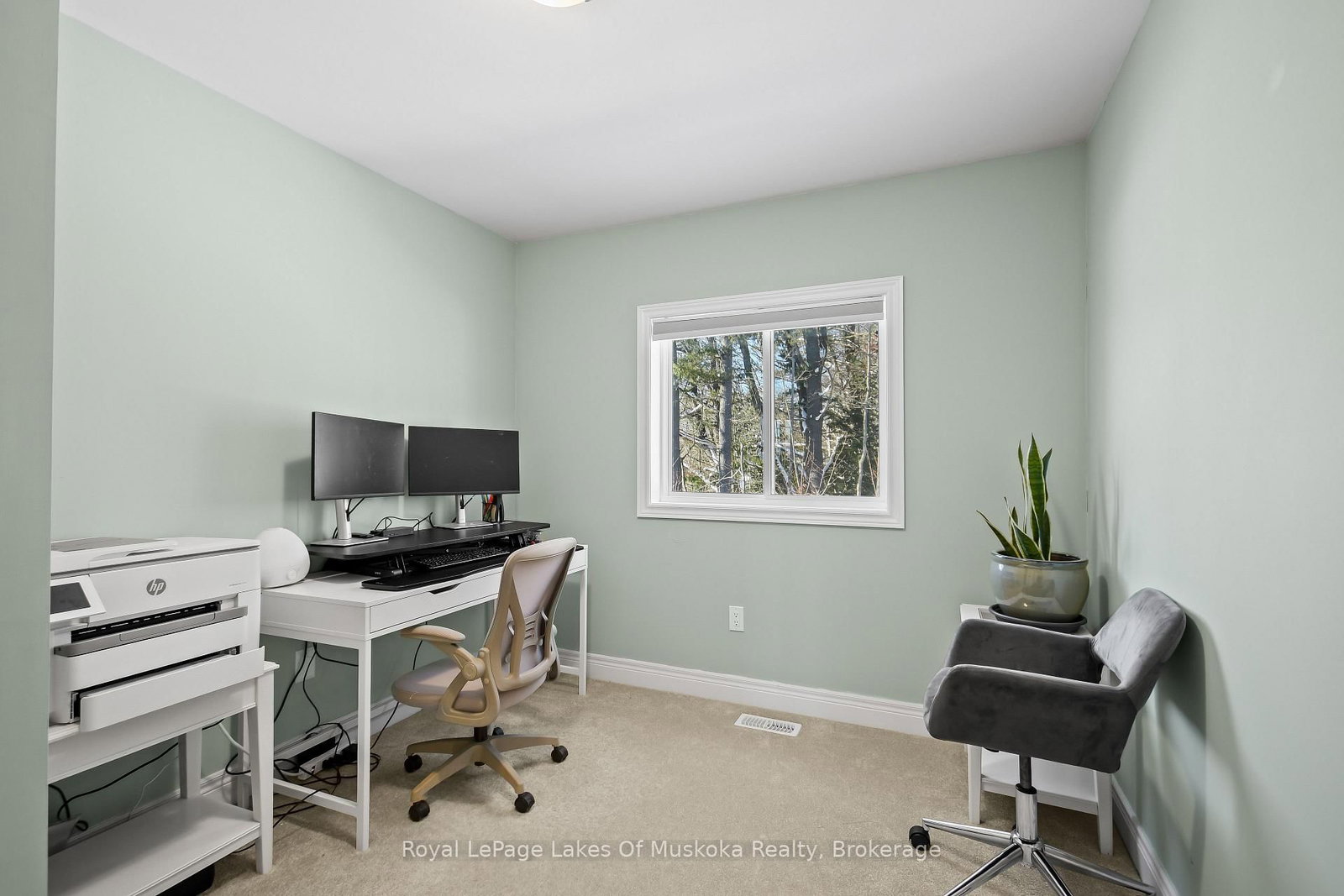 Townhouse for sale at 31 Nicole Park Place, Bracebridge, Ontario, P1L 0C8 - Macaulay - MLS: X12943708