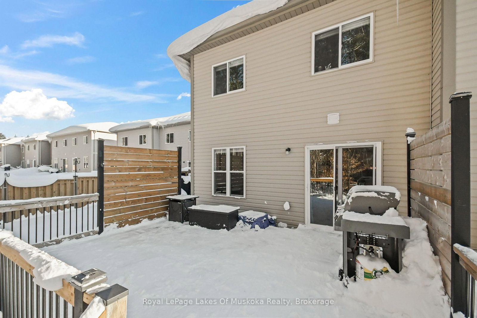 Townhouse for sale at 31 Nicole Park Place, Bracebridge, Ontario, P1L 0C8 - Macaulay - MLS: X12943708