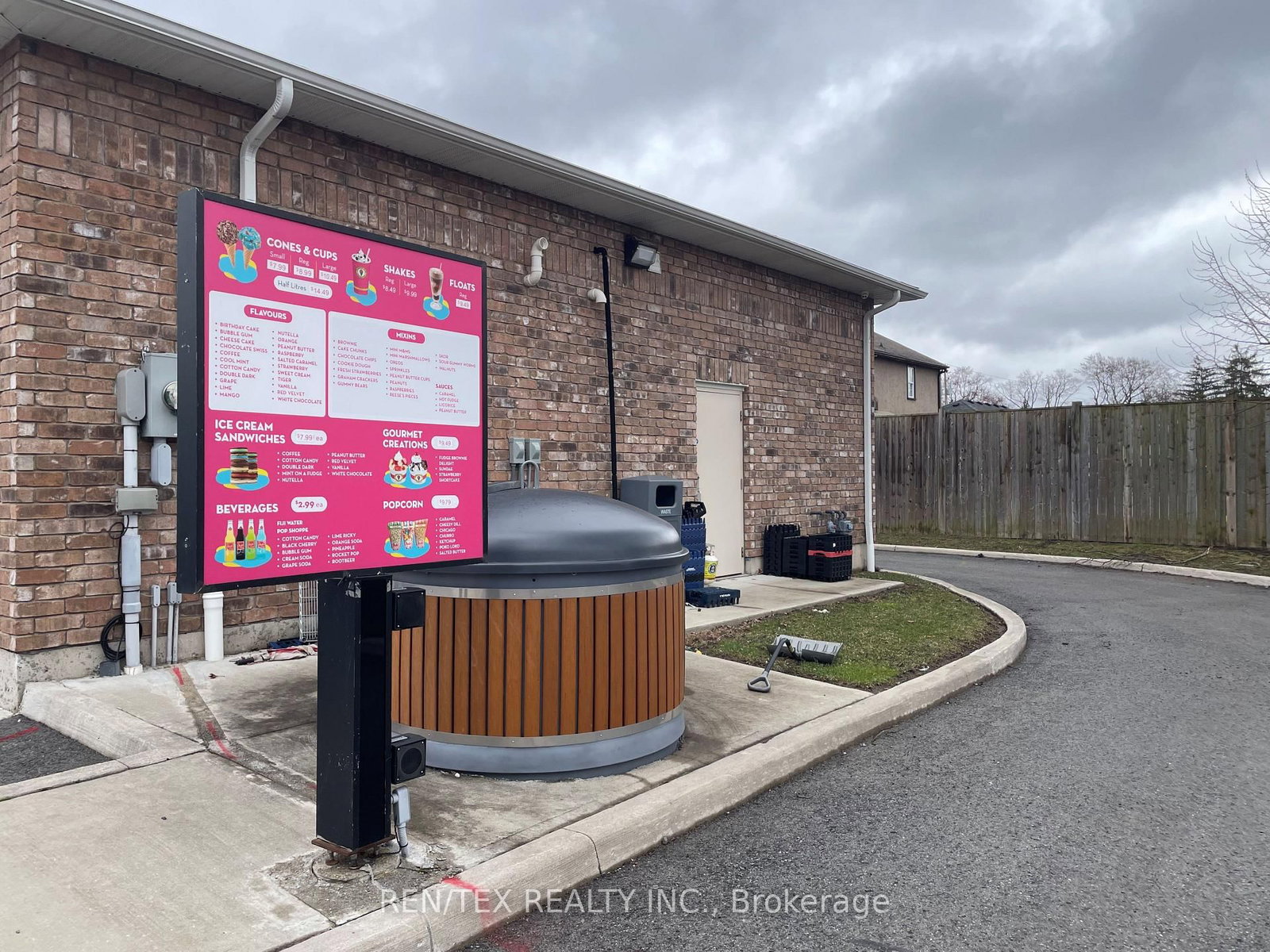 437 Thorold Road - Photo 4