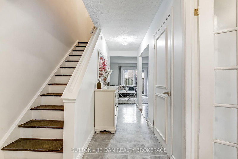 30 - 775 Osgoode Dr, London South, N6E 1C2 | Image 2