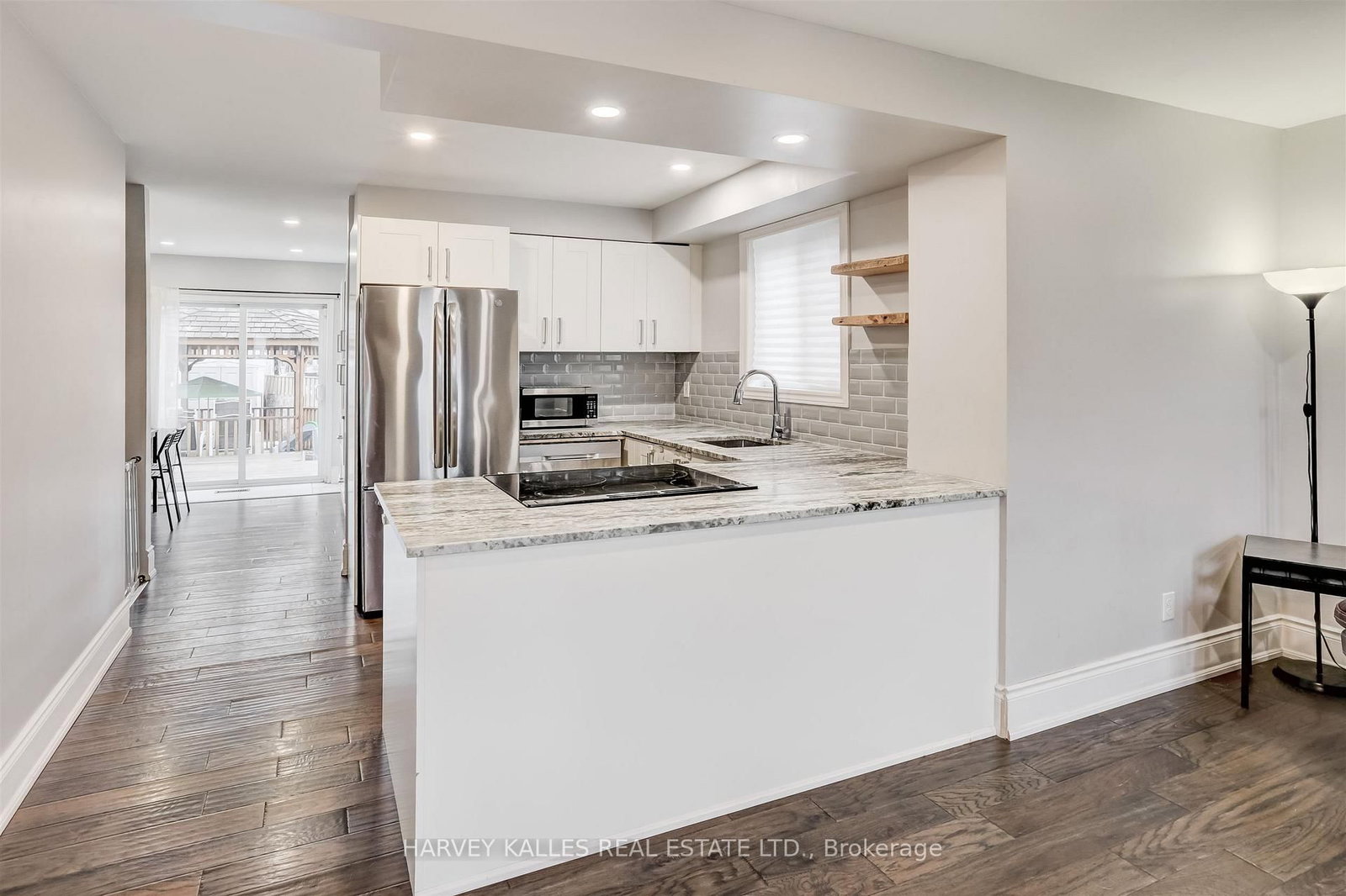 Detached House for sale at 112 Wexford Avenue, Hamilton, Ontario, L8H 4M4 - Crown Point - MLS: X12943956