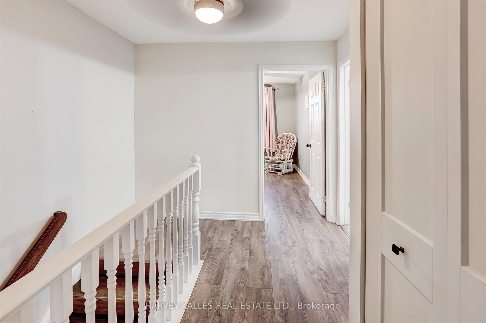 Detached House for sale at 112 Wexford Avenue, Hamilton, Ontario, L8H 4M4 - Crown Point - MLS: X12943956