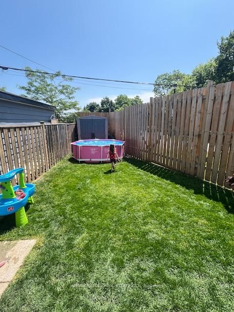 Detached House for sale at 112 Wexford Avenue, Hamilton, Ontario, L8H 4M4 - Crown Point - MLS: X12943956