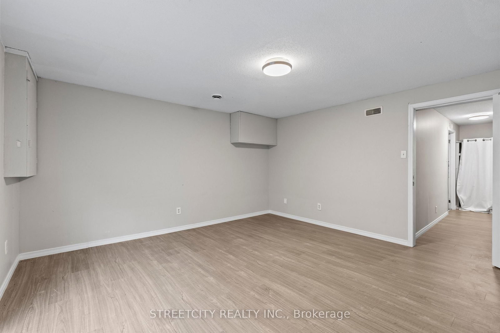 Townhouse for sale at 36-577 Third Street, London East, Ontario, N5V 4B9 - East H - MLS: X12944036