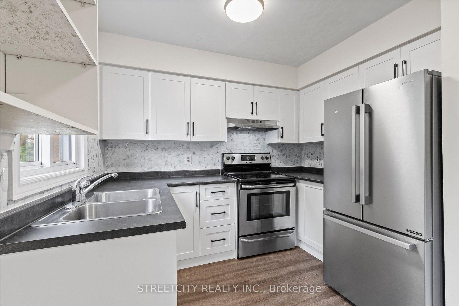 Townhouse for sale at 36-577 Third Street, London East, Ontario, N5V 4B9 - East H - MLS: X12944036