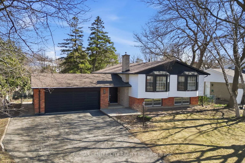 home for sale on 937 Fontaine Road