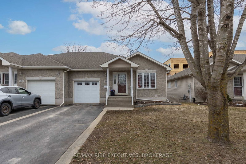 143 Ellesmeer Ave, Kingston, K7P 3H7 | Image 2