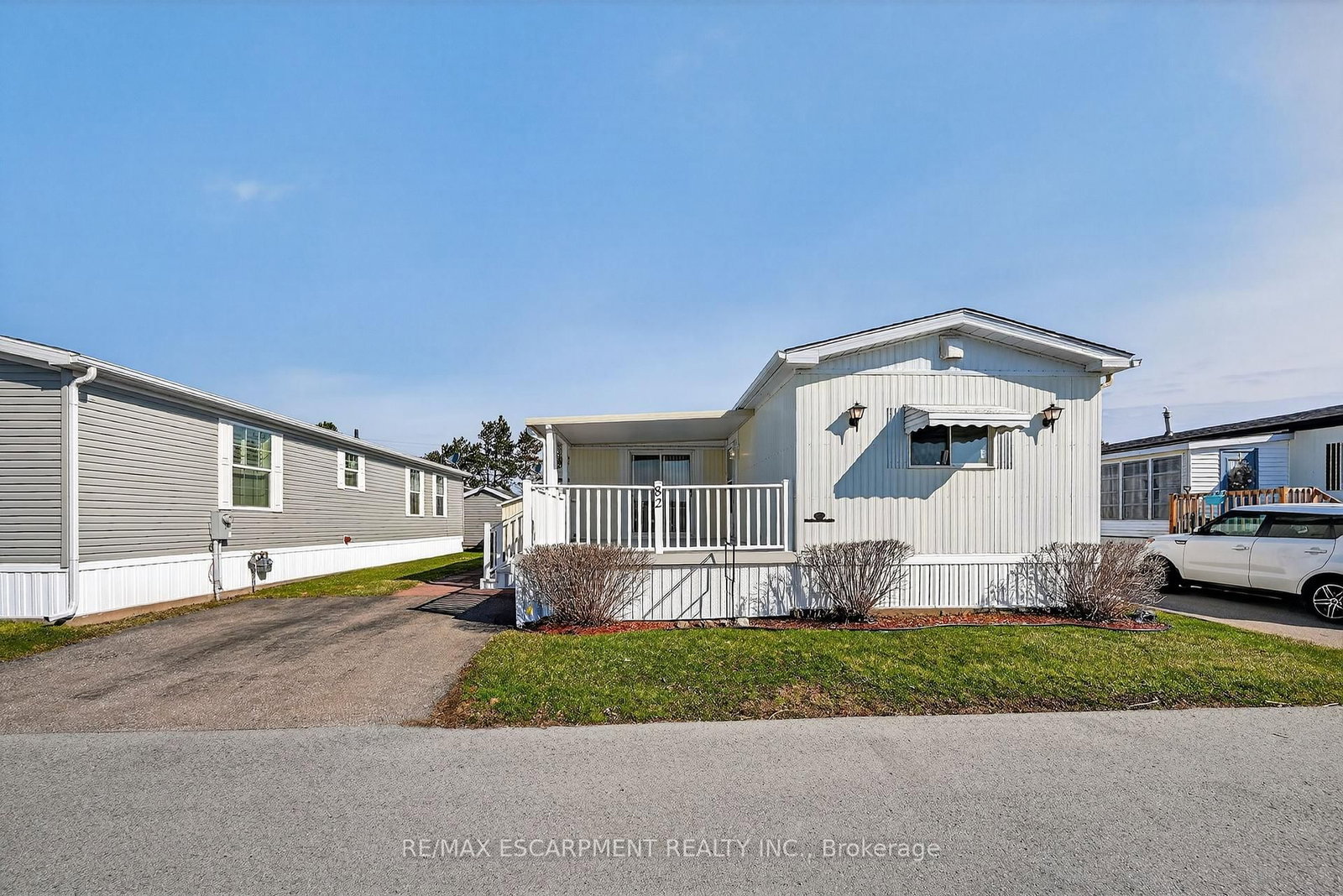 3033 Townline Road, Unit 82 - Photo 2