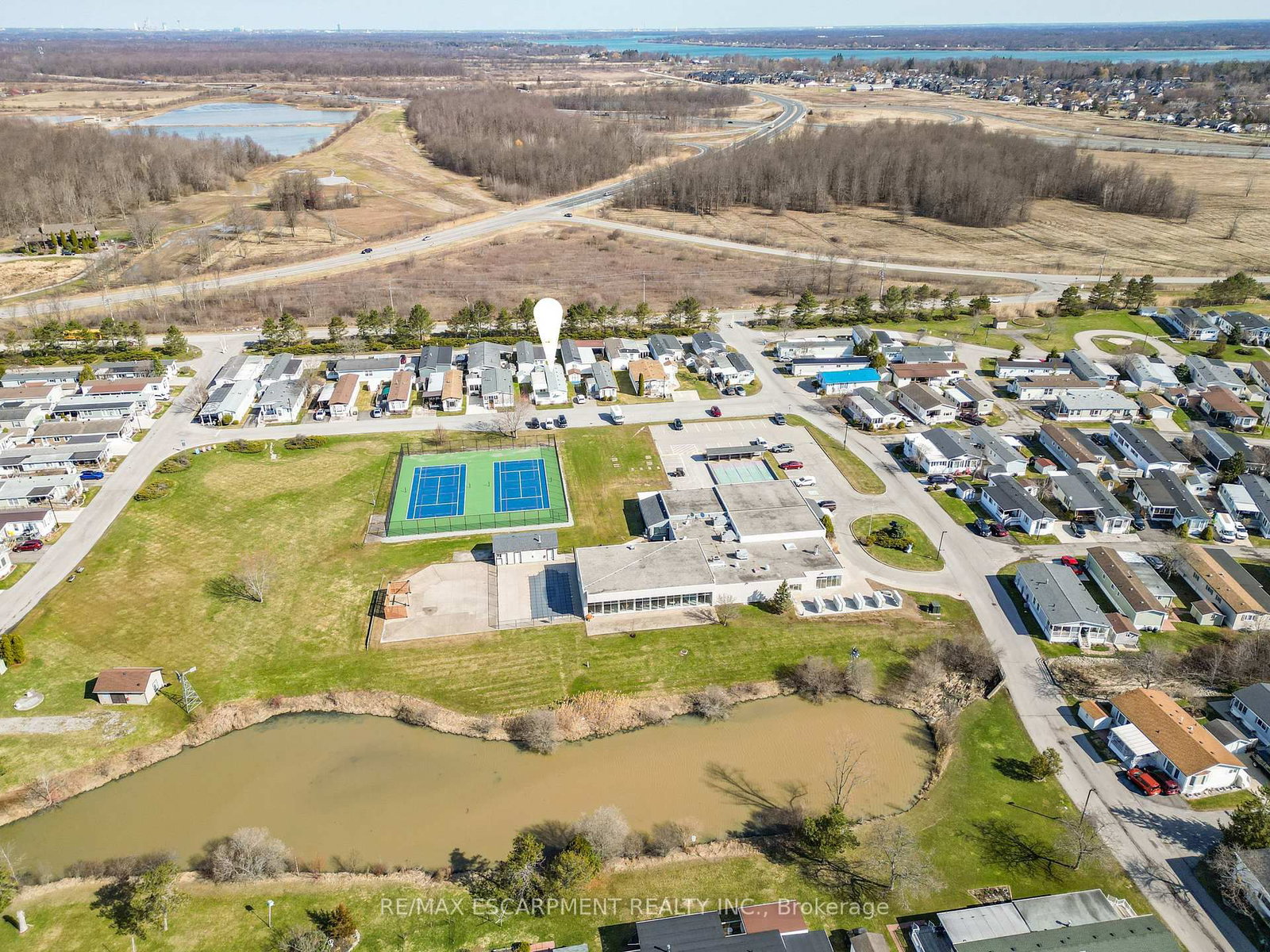 3033 Townline Road, Unit 82 - Photo 24