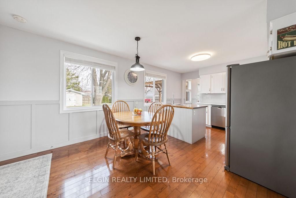 Listing Image 7