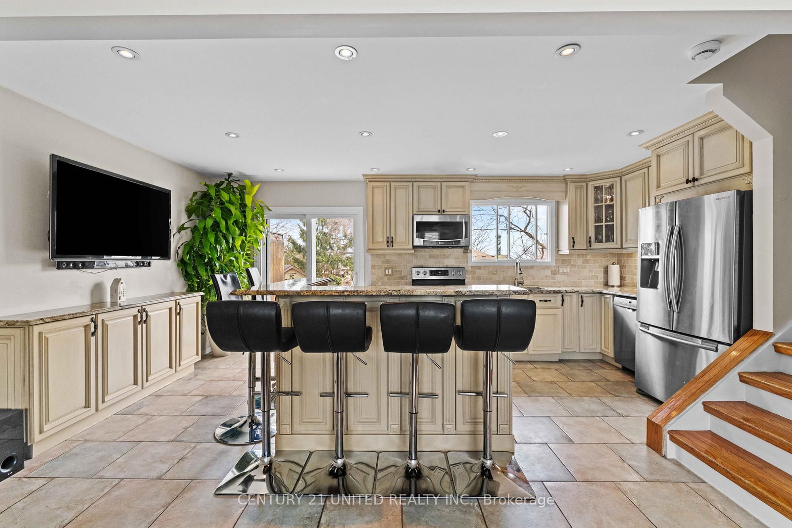 Detached House for sale at 2252 Denure Drive, Peterborough, Ontario, K9K 2G3 - Monaghan Ward 2 - MLS: X12944480