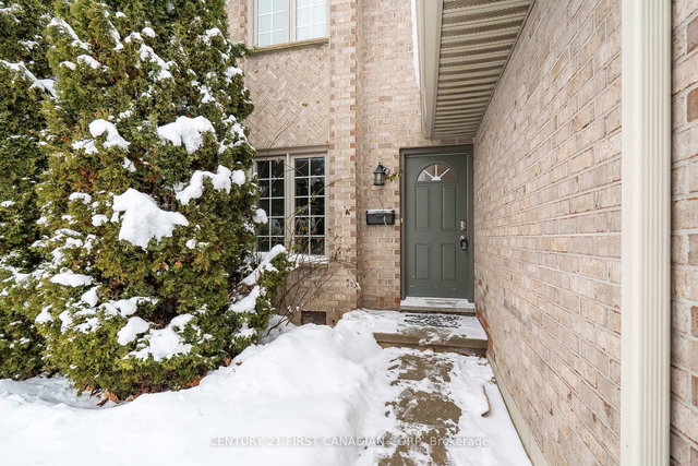 17 - 340 Ambleside Drive