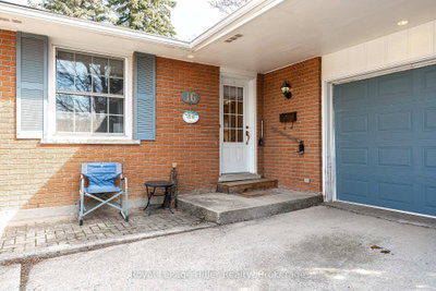 16 Park Lane Drive — photo 3