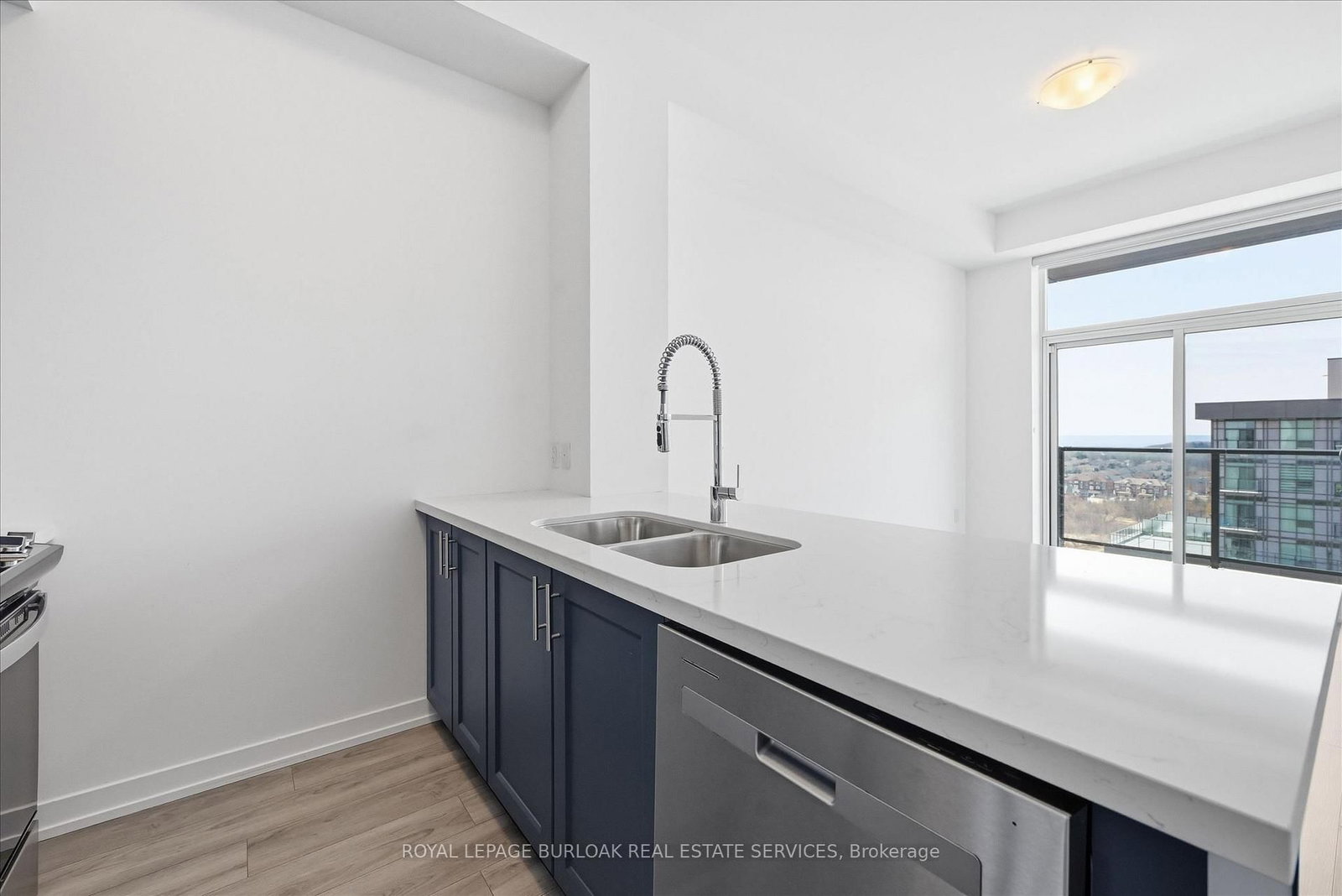 460 Dundas Street, Unit 1212 - Photo 17